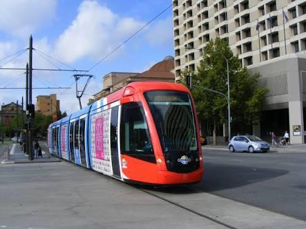Spacious 4 BR And 2 Bathrooms City Apartment - Accommodation in Bendigo 21