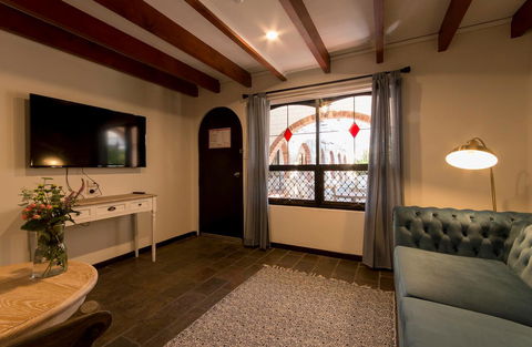 The Manor Basket Range - Accommodation in Bendigo 7