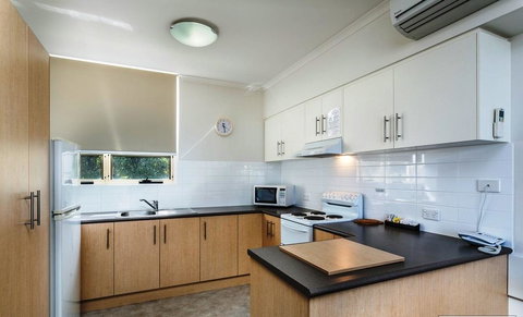Glenelg Holiday Apartments - Corfu - Accommodation in Bendigo 4