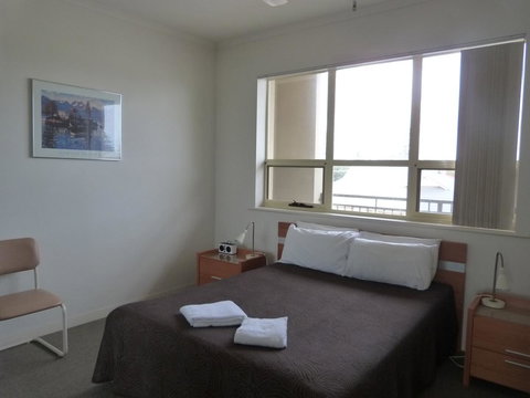 Glenelg Holiday Apartments - Corfu - Accommodation in Bendigo 13