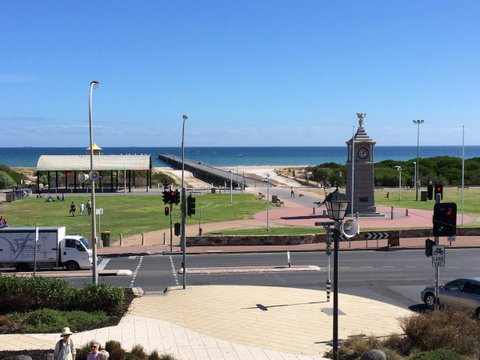 Adelaide - Semaphore Beach Front - Accommodation in Bendigo 25