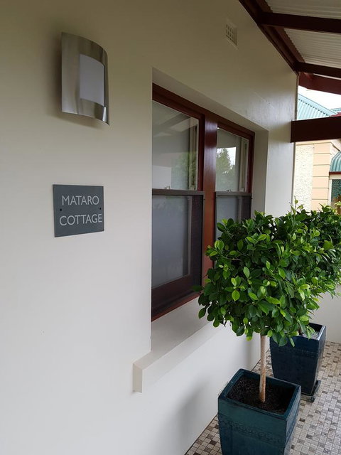 Mataro Cottage - Accommodation in Bendigo 1