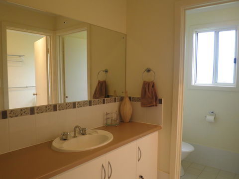 The Haven - Island Beach - Accommodation in Bendigo 13