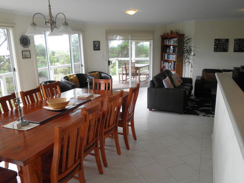 The Haven - Island Beach - Accommodation in Bendigo 15