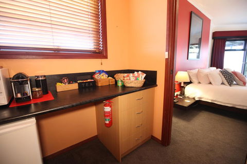 Wine And Roses Bed And Breakfast - Accommodation in Bendigo 32