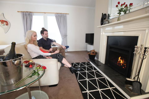 Wine And Roses Bed And Breakfast - Accommodation in Bendigo 8