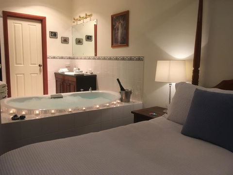 Wine And Roses Bed And Breakfast - Accommodation in Bendigo 23