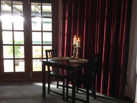 Wine And Roses Bed And Breakfast - Accommodation in Bendigo 33