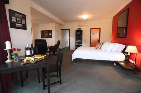 Wine And Roses Bed And Breakfast - Accommodation in Bendigo 31