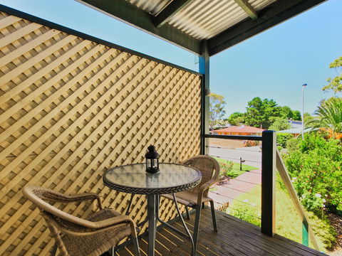 Wine And Roses Bed And Breakfast - Accommodation in Bendigo 12