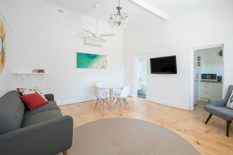 Seawall Apartments - Accommodation in Bendigo 22
