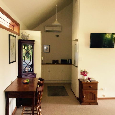 STUDIO ECHUNGA Adelaide Hills - Accommodation in Bendigo 9