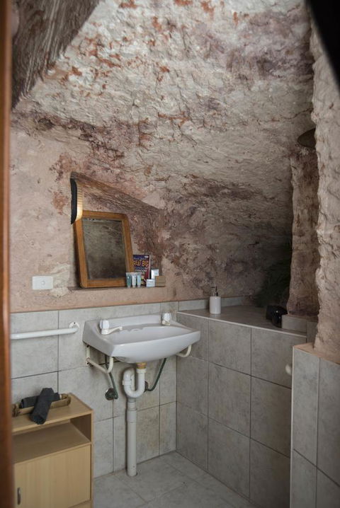 Ali\'s Underground Studio - Accommodation in Bendigo 10