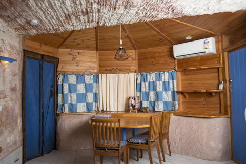 Ali\'s Underground Studio - Accommodation in Bendigo 6