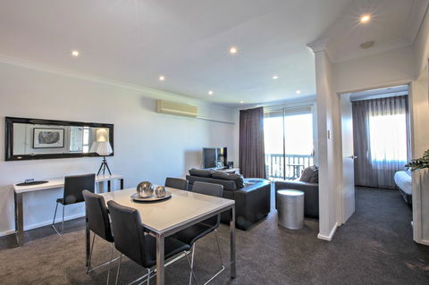 Adelaide DressCircle Apartments - Archer Street - Accommodation in Bendigo 0