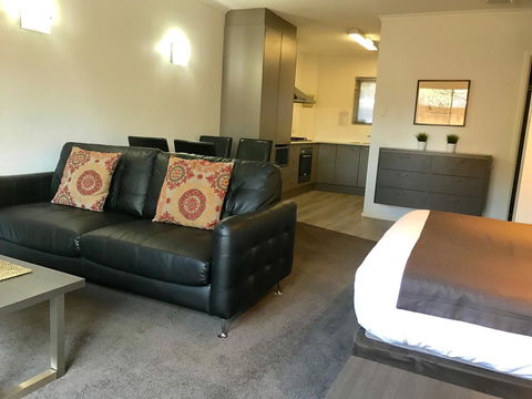 Adelaide DressCircle Apartments - Archer Street - Accommodation in Bendigo 2