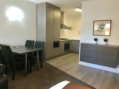 Adelaide DressCircle Apartments - Archer Street - Accommodation in Bendigo 5