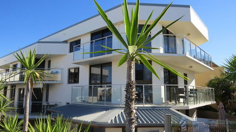 Bayview Beachfront Apartments, In Town Right On The Beach - Accommodation in Bendigo 14