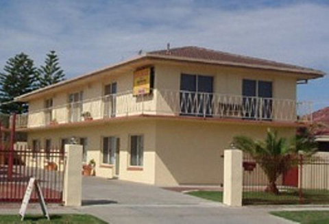 Esplanade Apartments At West Beach - Accommodation in Bendigo 1