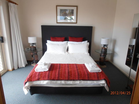Esplanade Apartments At West Beach - Accommodation in Bendigo 10