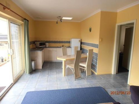 Esplanade Apartments At West Beach - Accommodation in Bendigo 6