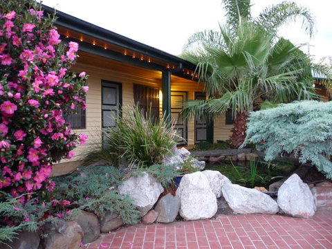 Ten Dollar Town Motel - Accommodation in Bendigo 3