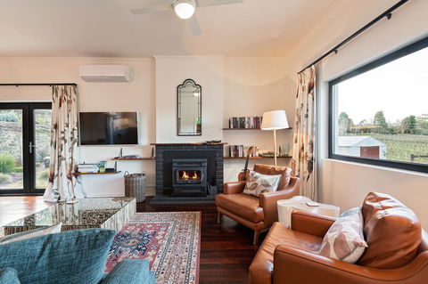 Esto House - Accommodation in Bendigo 9
