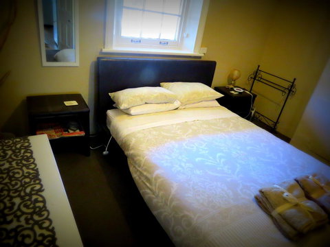 The Pig And Whistle - Accommodation in Bendigo 12