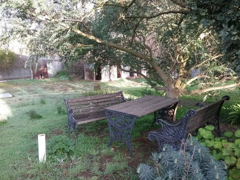 The Pig And Whistle - Accommodation in Bendigo 32