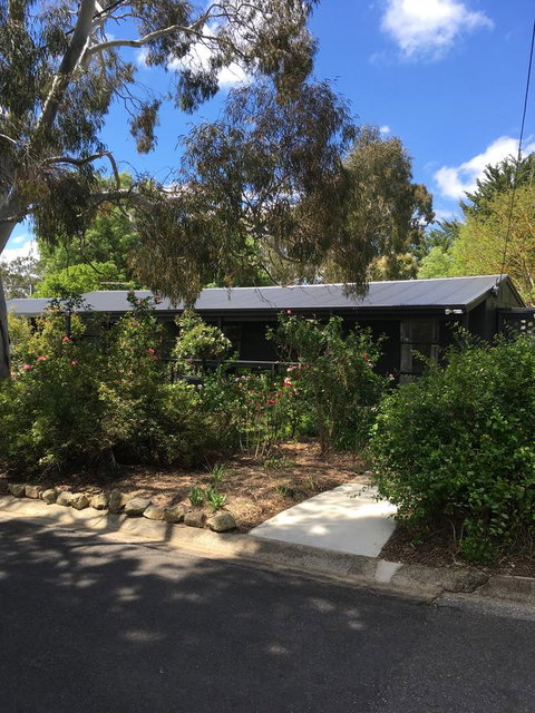 Hilltop Too - Accommodation in Bendigo 0