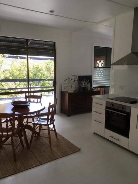 Hilltop Too - Accommodation in Bendigo 8