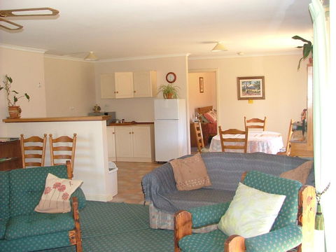 Taralee Orchards - Accommodation in Bendigo 8