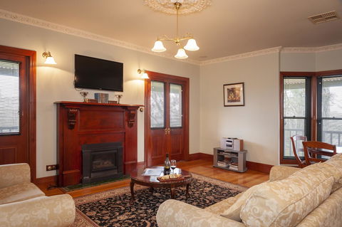 Angaston Saleyards Luxury Accommodation - Accommodation in Bendigo 8