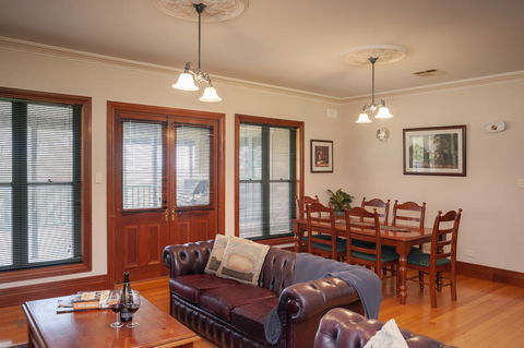 Angaston Saleyards Luxury Accommodation - Accommodation in Bendigo 7
