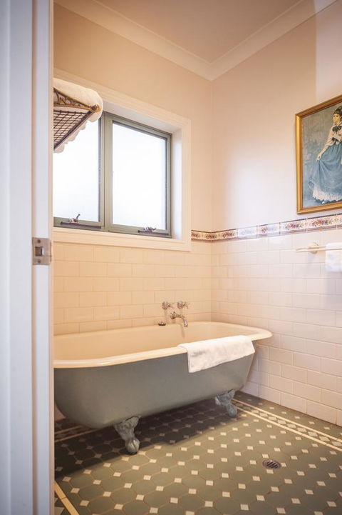 Angaston Saleyards Luxury Accommodation - Accommodation in Bendigo 13