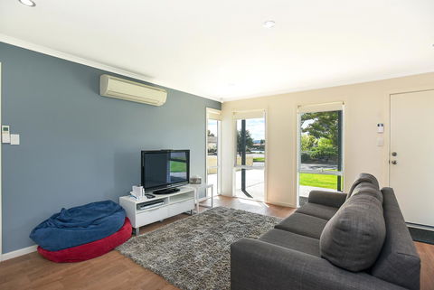 'Hope House' - Encounter Bay - Accommodation in Bendigo 9