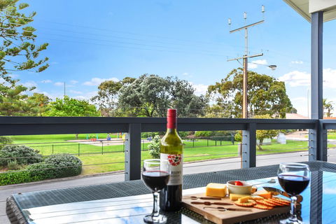 'Hope House' - Encounter Bay - Accommodation in Bendigo 1