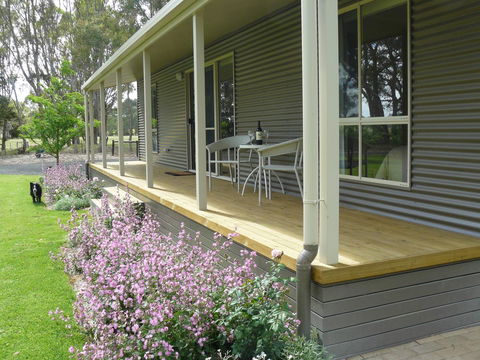 Camawald Coonawarra Cottage B&B - Accommodation in Bendigo 2