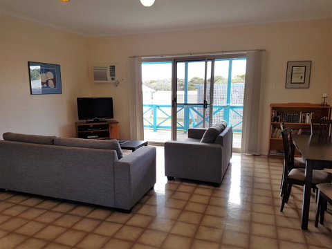 Marion Bay Holiday Villas - Accommodation in Bendigo 1
