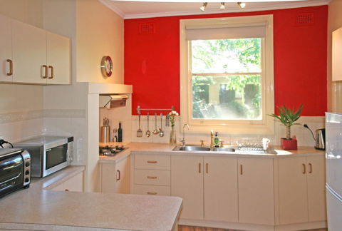 Oats Cottage - Accommodation in Bendigo 10