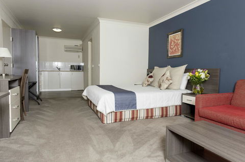 Bathurst Motor Inn - Accommodation in Bendigo 11