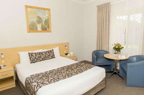 Bathurst Motor Inn - Accommodation in Bendigo 3