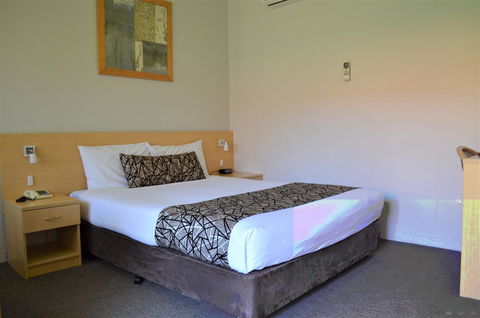 Bathurst Motor Inn - Accommodation in Bendigo 25
