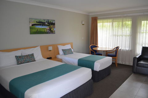 Bathurst Motor Inn - Accommodation in Bendigo 18