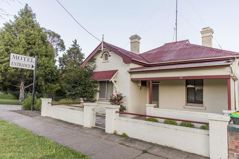 Bathurst Motor Inn - Accommodation in Bendigo 30