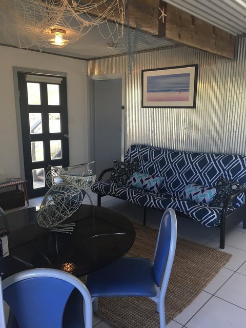 SHAKIN' SHACK - Accommodation in Bendigo 13