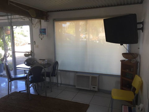 SHAKIN' SHACK - Accommodation in Bendigo 12