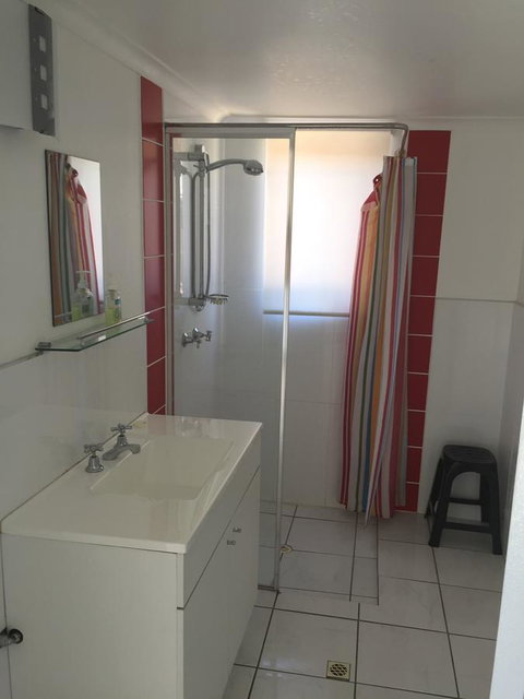 SHAKIN' SHACK - Accommodation in Bendigo 15