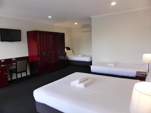 Hilton Beachfront Motel - Accommodation in Bendigo 35