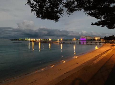 Hilton Beachfront Motel - Accommodation in Bendigo 10